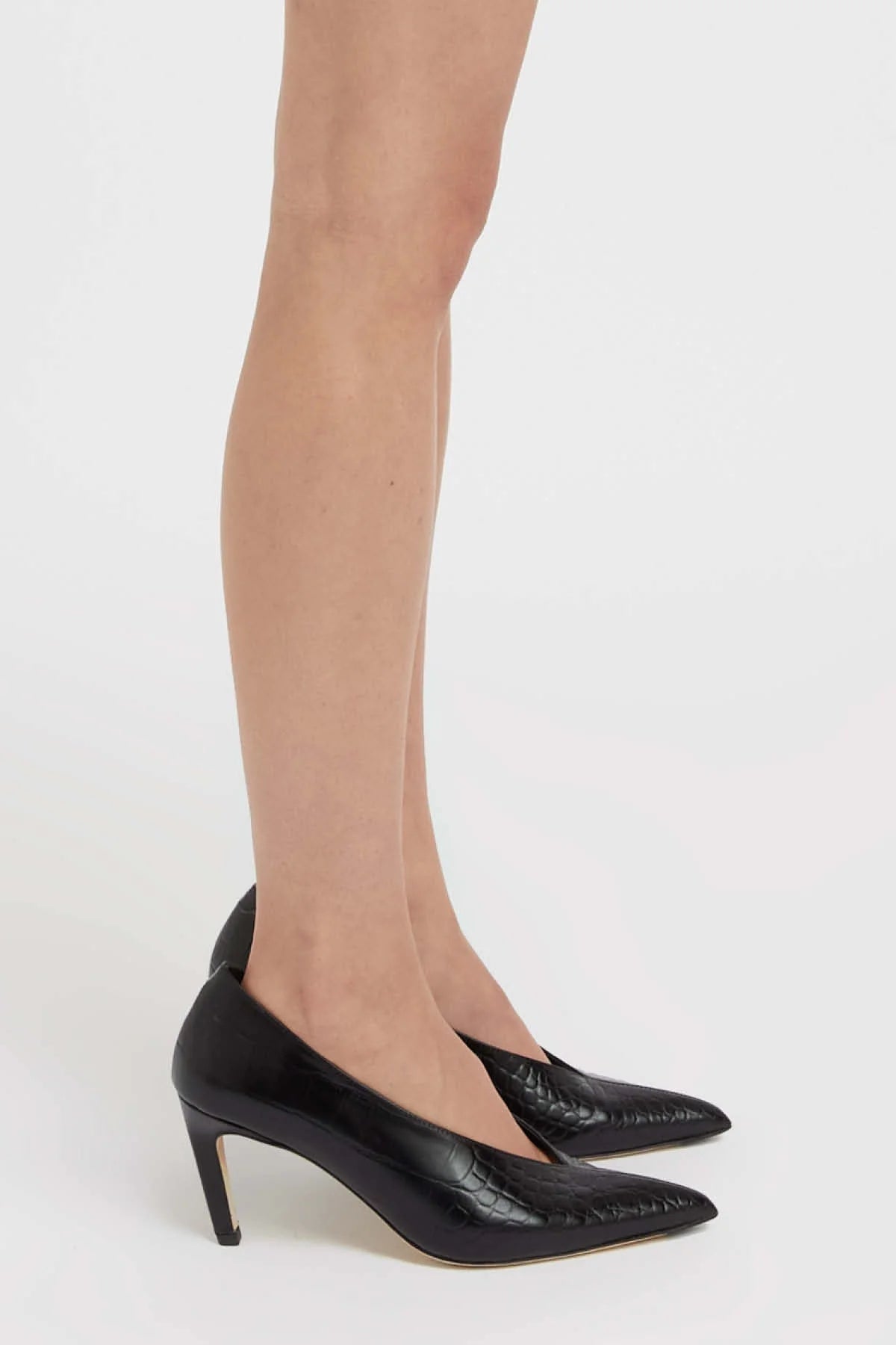CAMILLA AND MARC Celia Croc Look Pump | Black