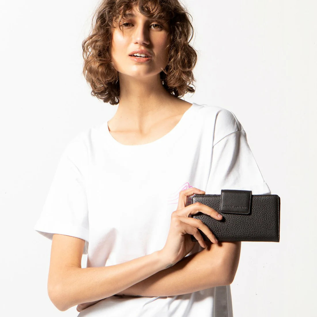 STATUS ANXIETY Ruins Wallet | Black