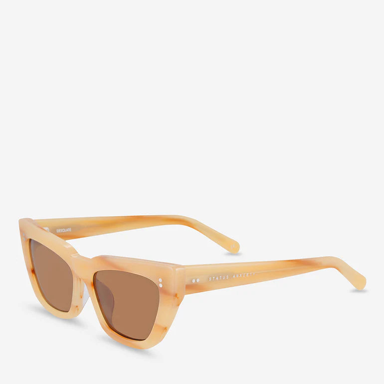 Desolate Sunglasses | Blonde