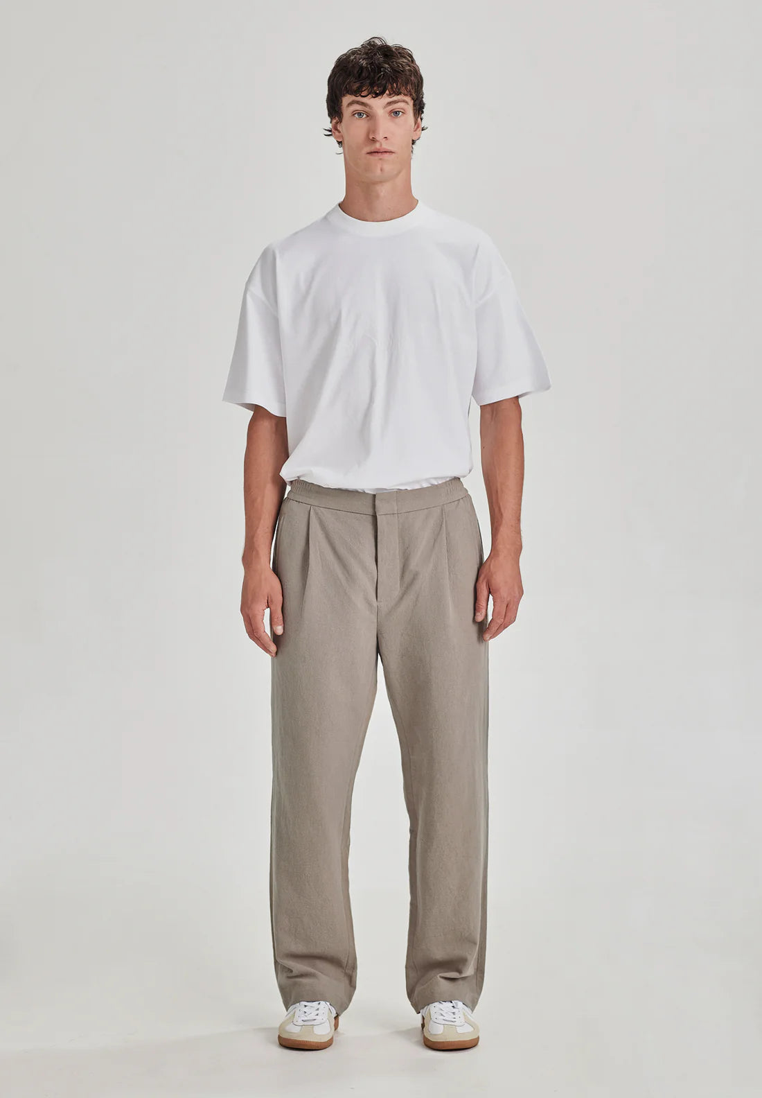 COMMONERS Linen/Cotton Pleat Front Pant | Smoke