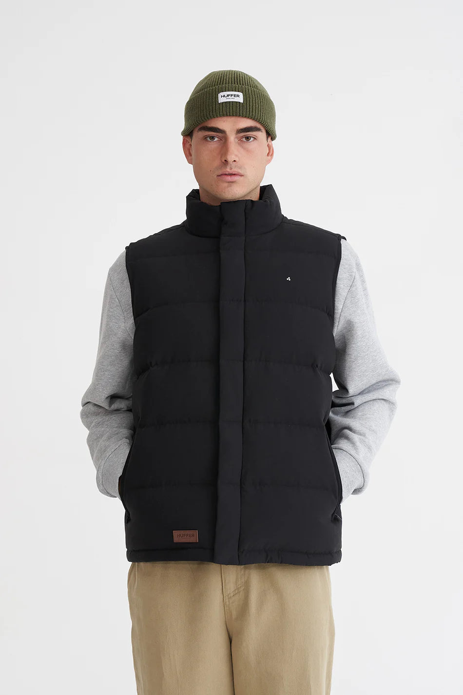 HUFFER Mens Classic Down Vest | Black