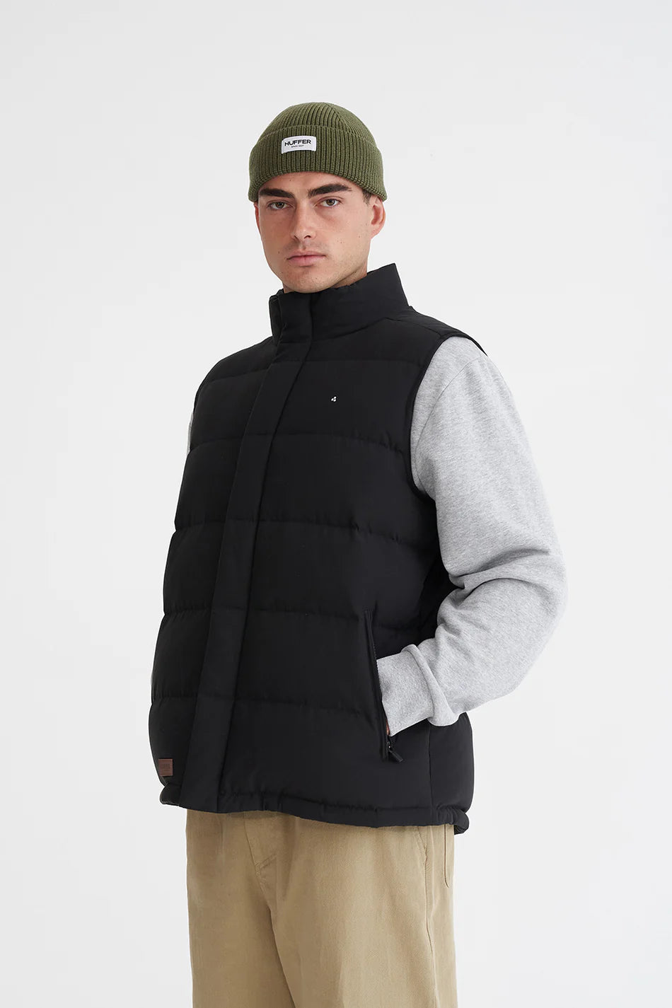 HUFFER Mens Classic Down Vest | Black