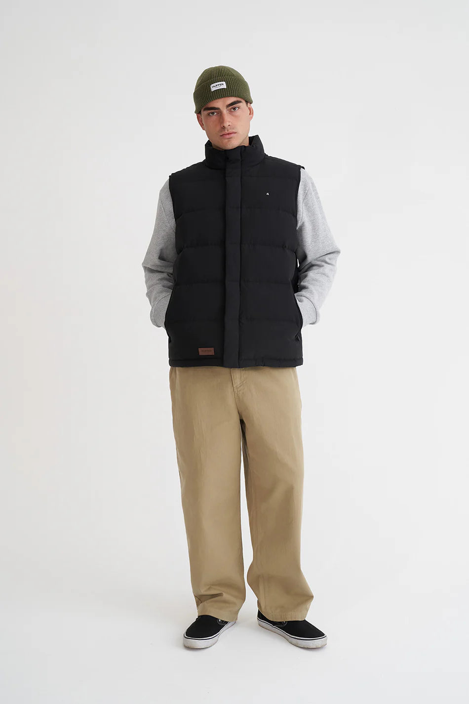 HUFFER Mens Classic Down Vest | Black