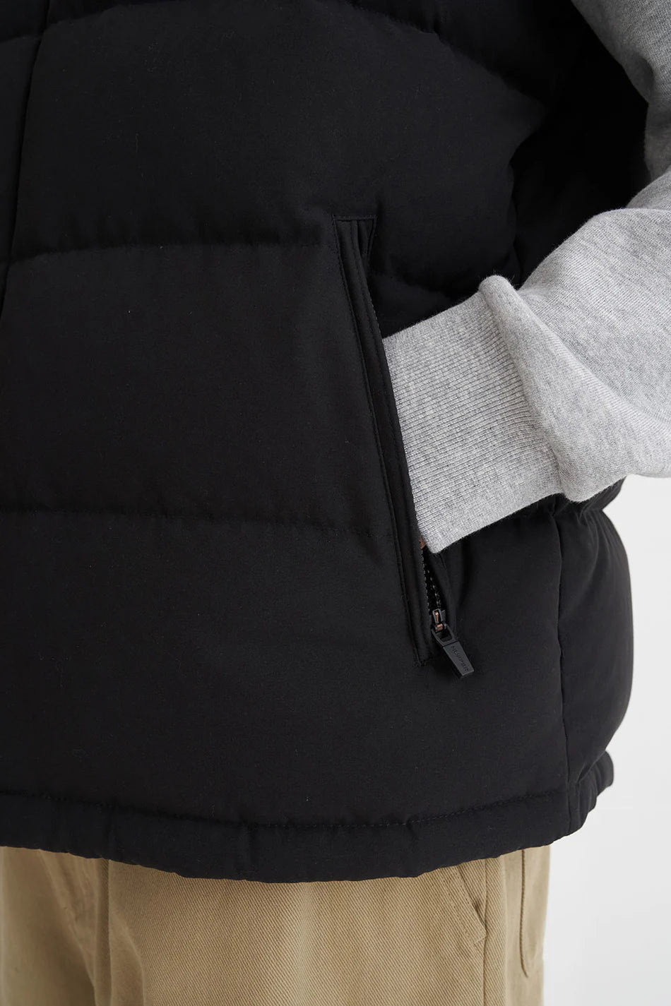 HUFFER Mens Classic Down Vest | Black