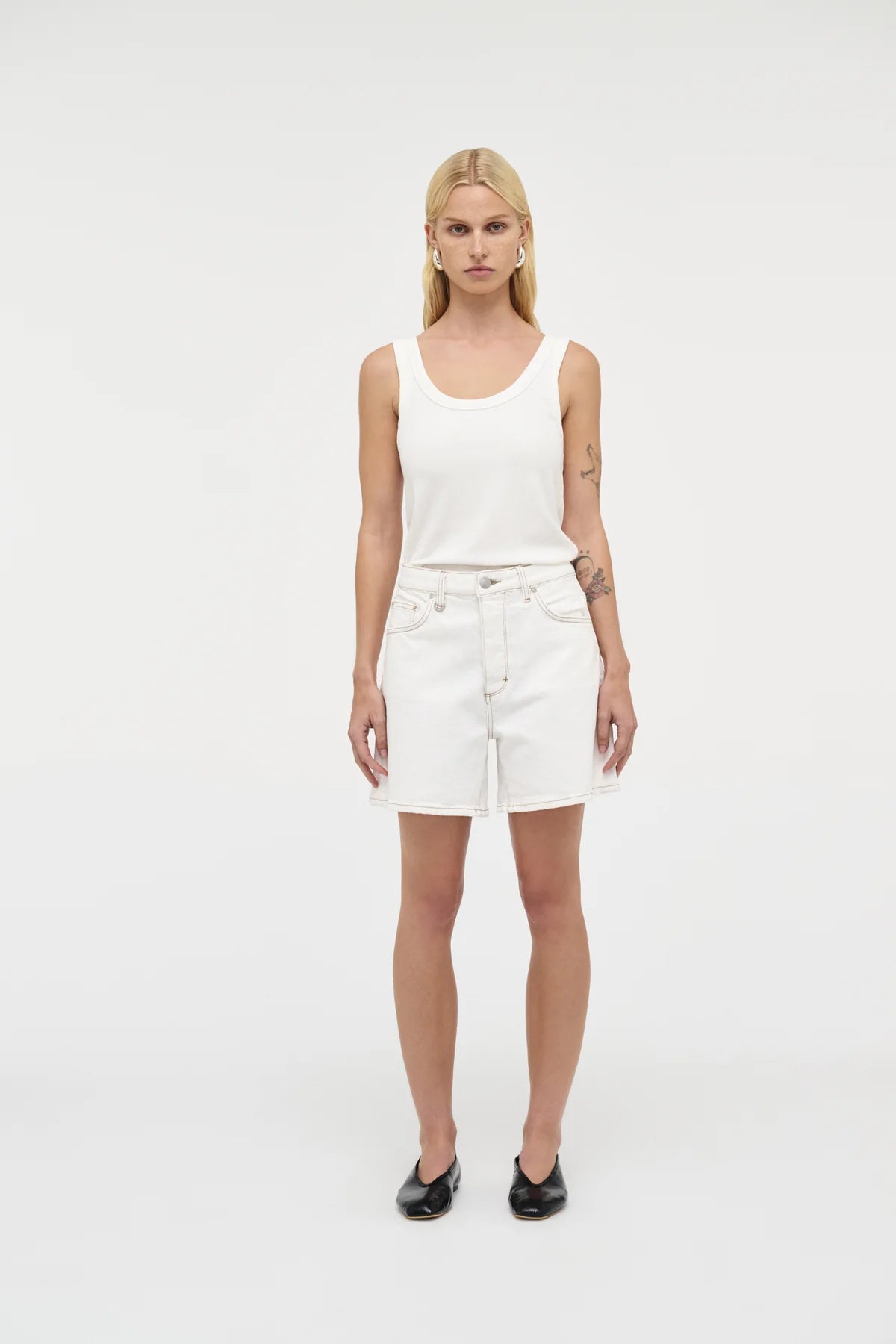 NEUW Eva Short | White