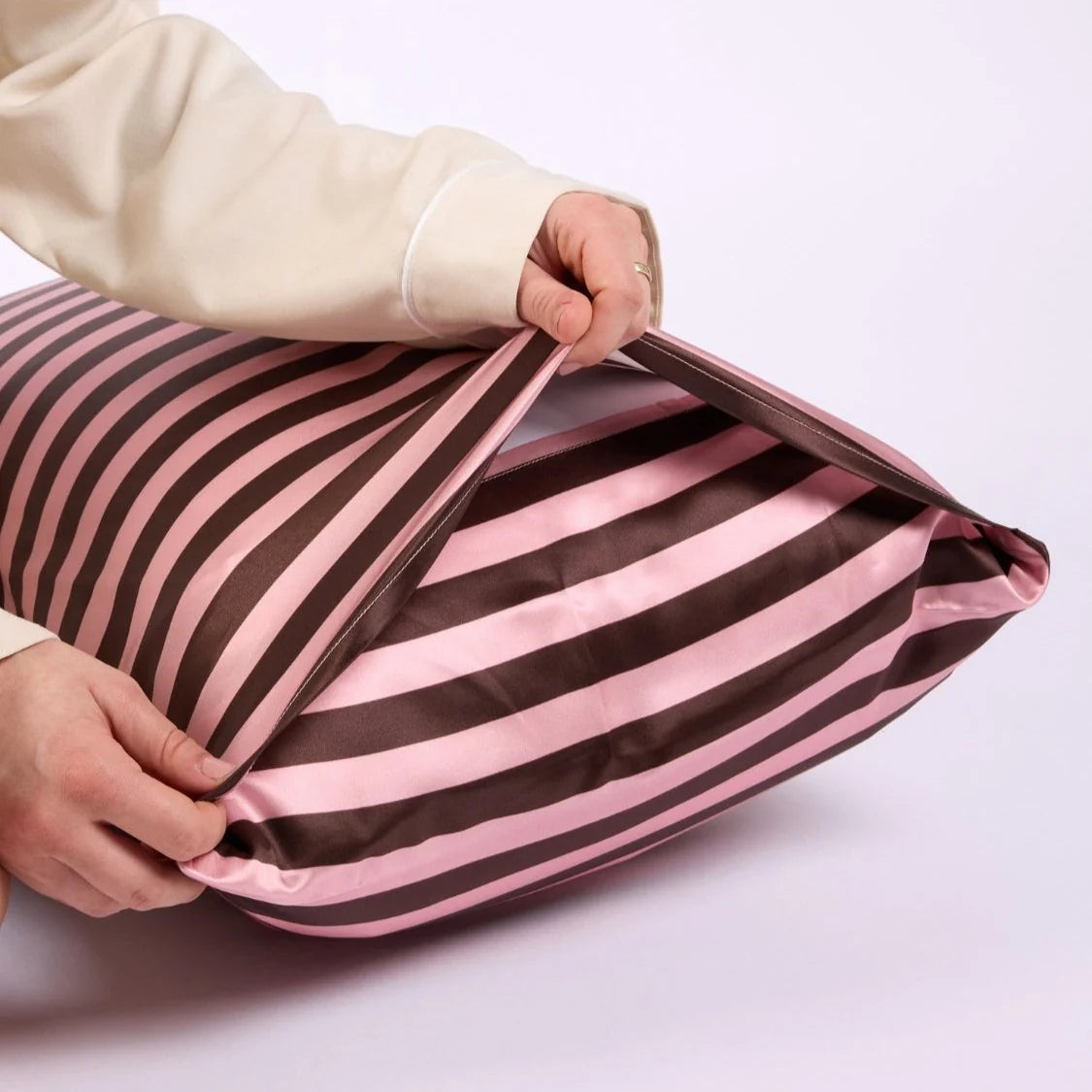 HOMMEY Silk Pillowcase | Rocky Road Stripes