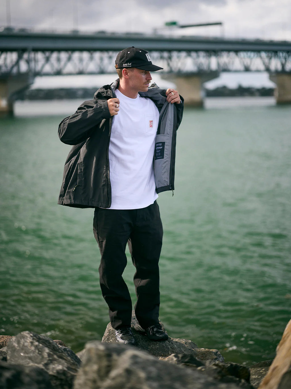 J.A.F Cascade Jacket | Black