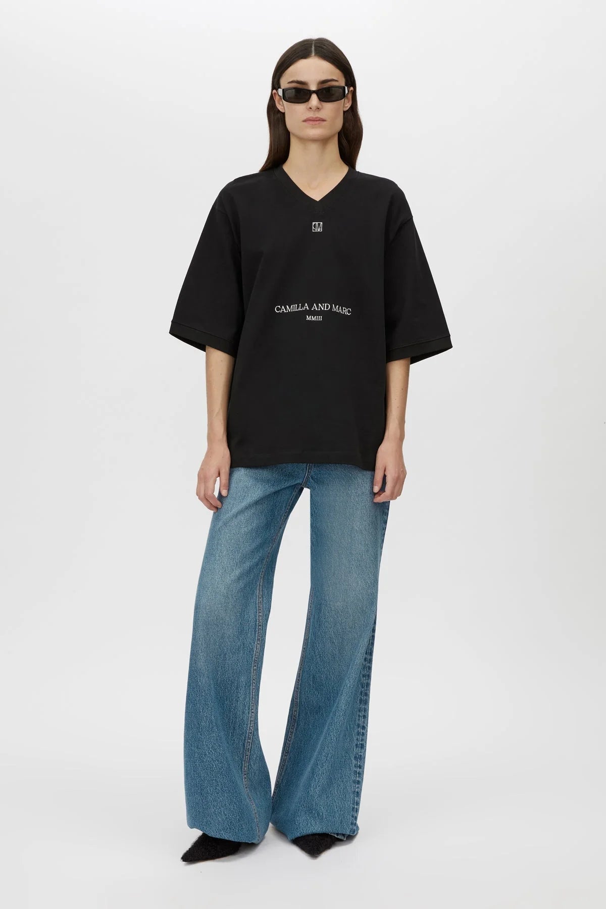 CAMILLA AND MARC Larissa Logo V-Neck Tee | Black.