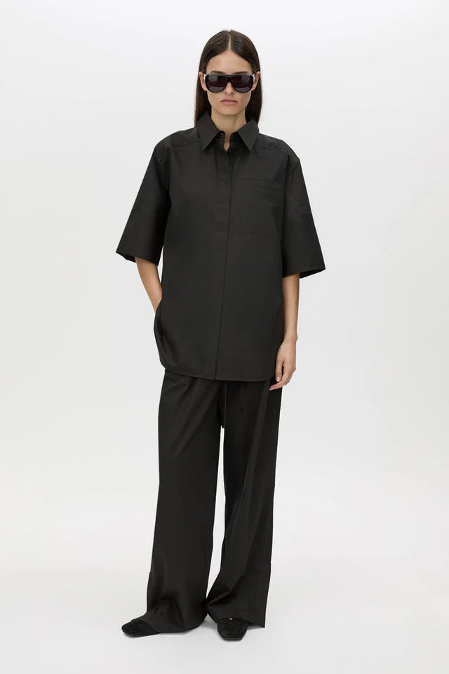 CAMILLA AND MARC Winslow Short Sleeve Shirt | Black