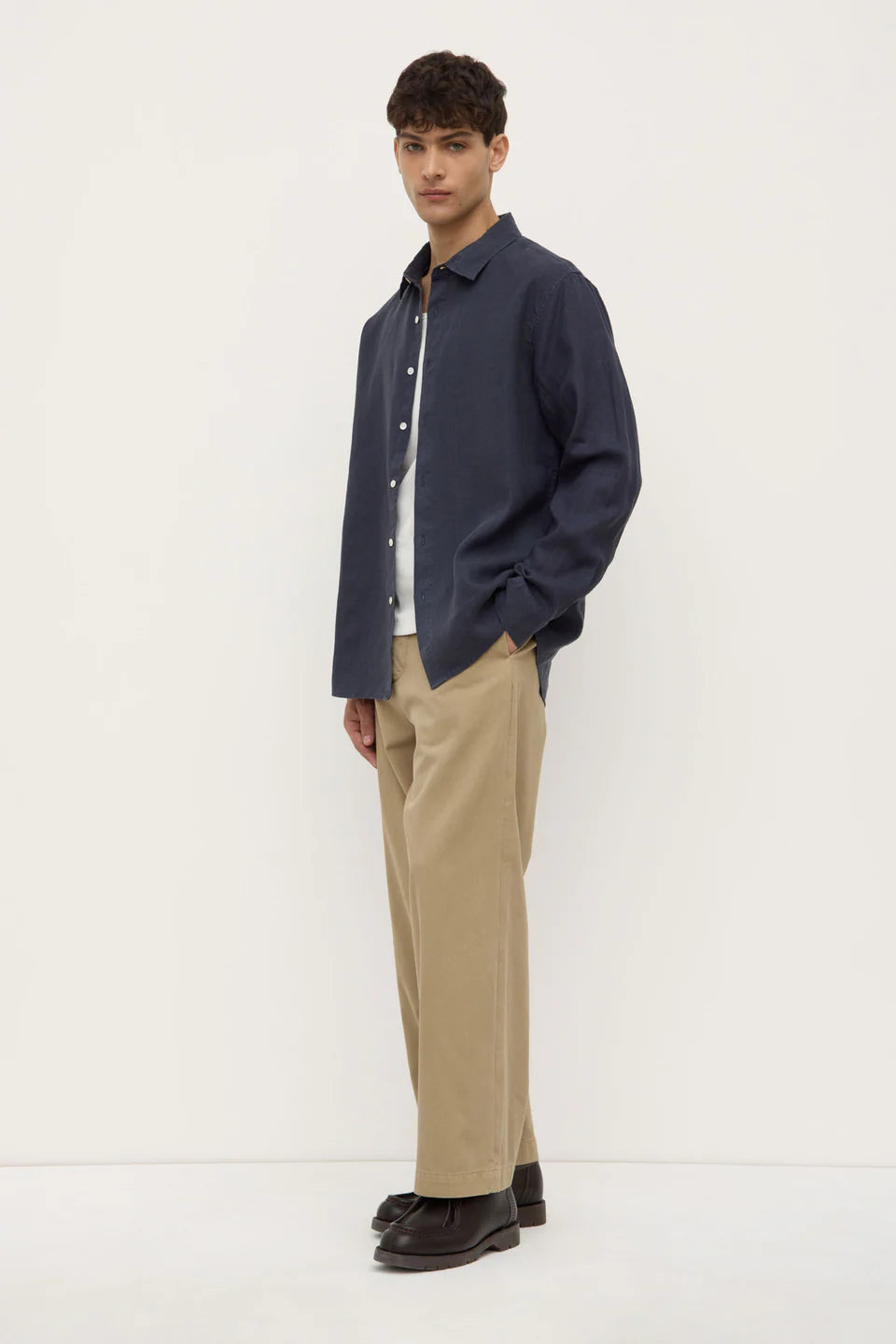 ASSEMBLY LABEL Mens Everyday Linen Long Sleeve Shirt | True Navy