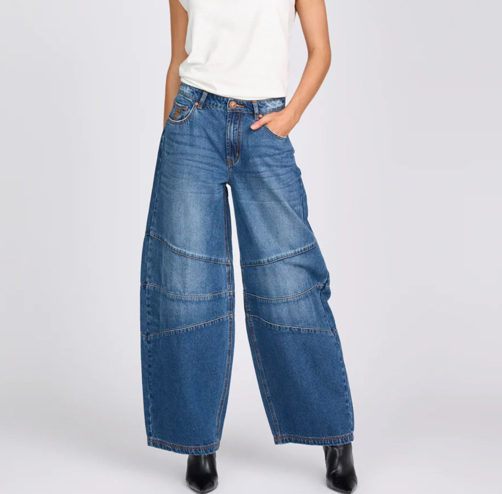 ONE TEASPOON Barrel Mid Waist Denim Jeans | Pacifica Blue