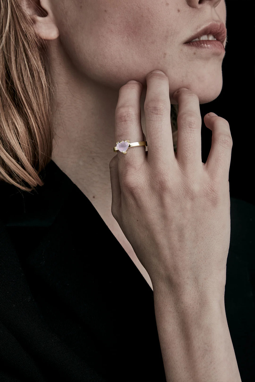 STOLEN GIRLFRIENDS CLUB Talon Ring | Gold Plates Rose Quartz