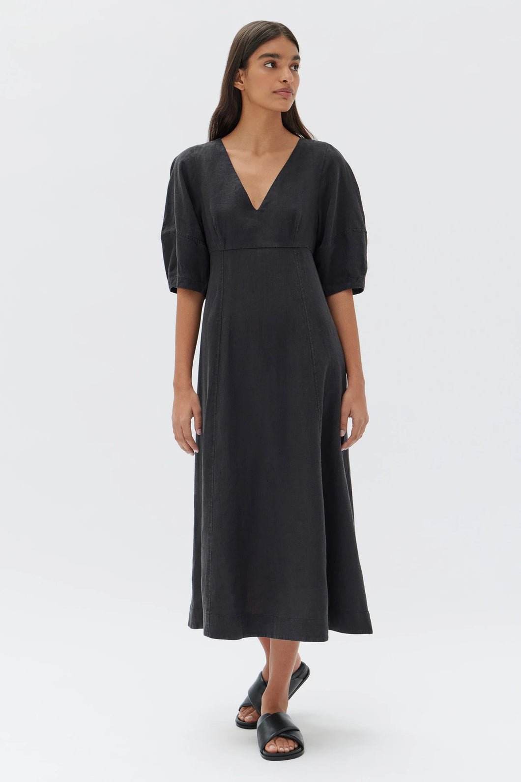 Tia Linen Dress | Black