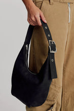 Load image into Gallery viewer, Everyday Croissant Bag | Black Corn Leather
