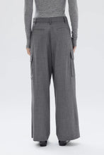 Load image into Gallery viewer, Isara Wool Cargo Pant | Charcoal Melange
