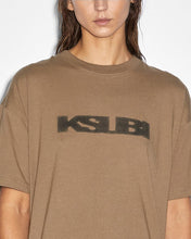 Load image into Gallery viewer, Scott Oh G SS Tee | Khaki
