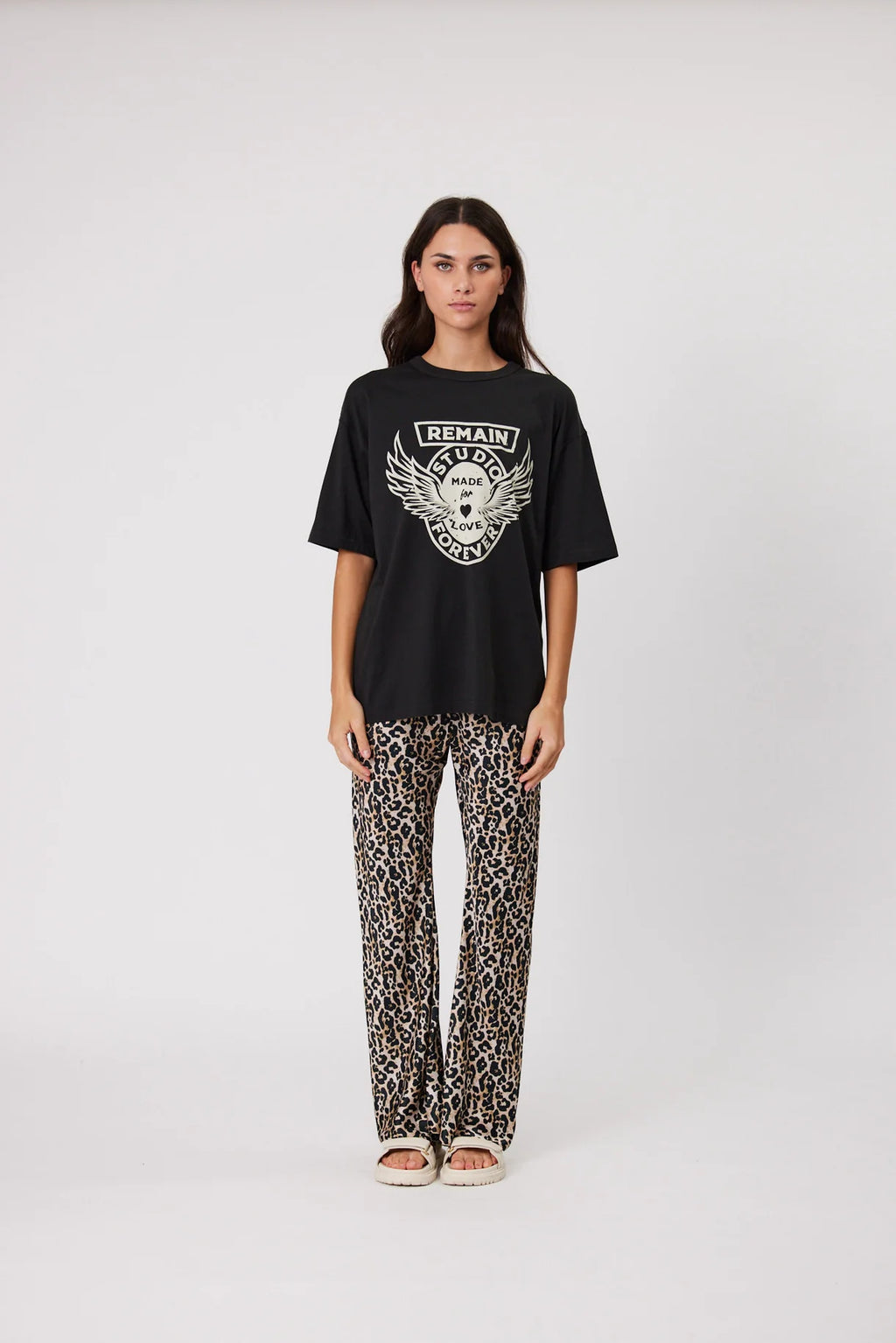 REMAIN Cruiser Tee | Washed Black