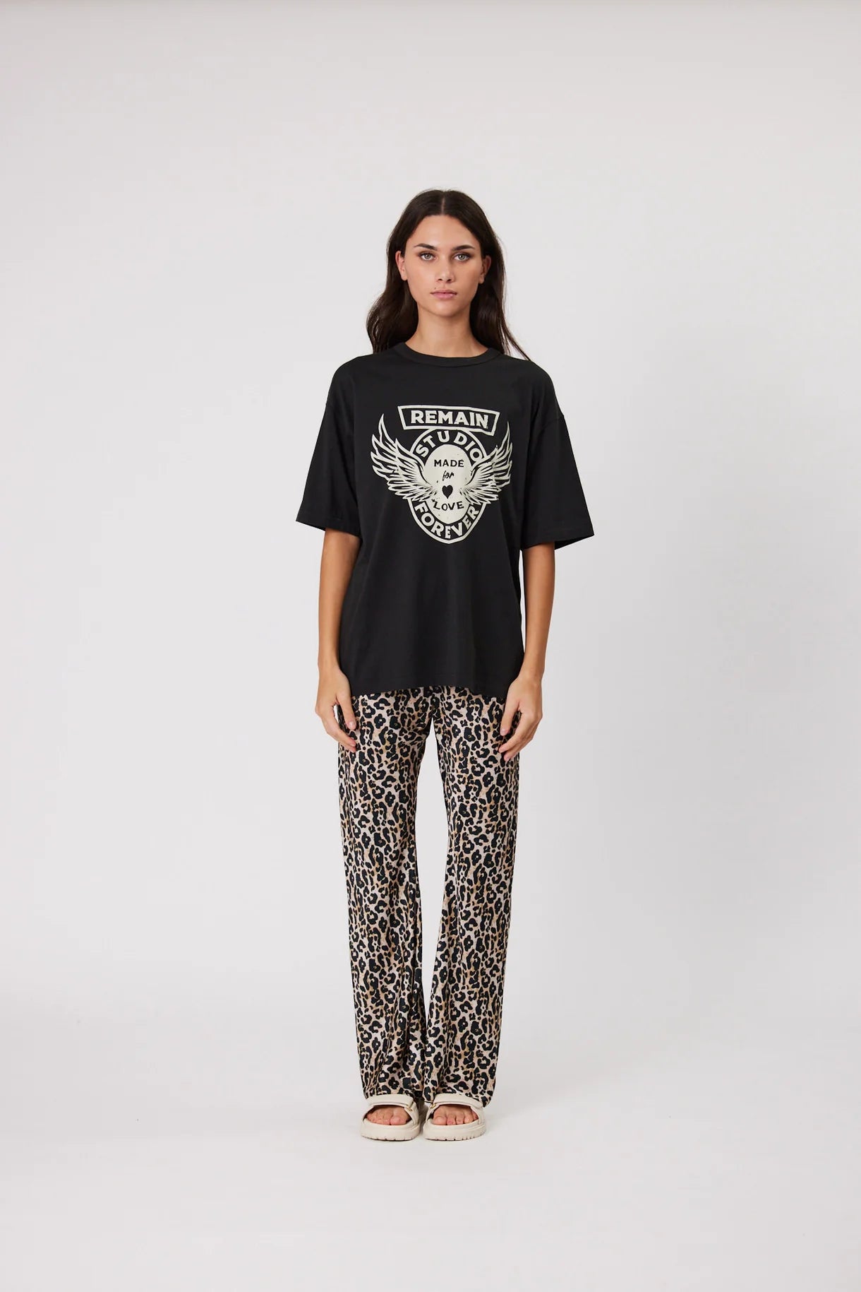 REMAIN Cruiser Tee | Washed Black