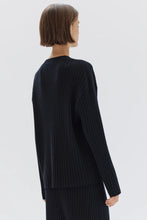 Load image into Gallery viewer, Wool Cashmere Rib Long Sleeve Top | Black

