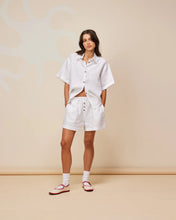 Load image into Gallery viewer, Kos Linen Short | White
