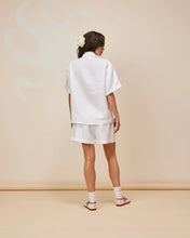 Load image into Gallery viewer, Kos Linen Short | White
