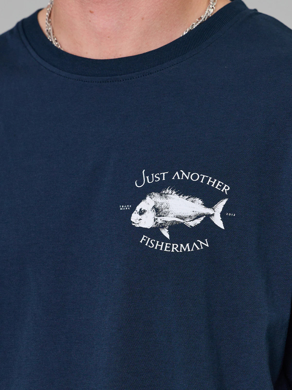 JUST ANOTHER FISHERMAN Snapper Sea Tee | Navy