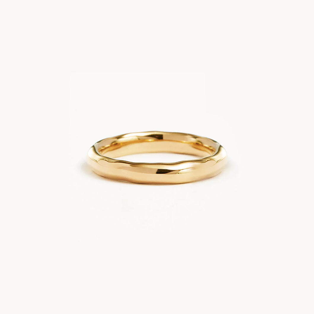 Lover Ring Medium | 18k Gold