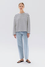 Load image into Gallery viewer, Bateau Organic Long Sleeve | Navy/White
