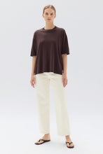 Load image into Gallery viewer, Cotton Cashmere Relaxes Tee | Chestnut
