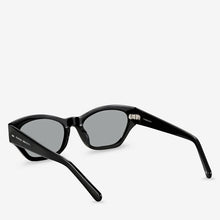 Load image into Gallery viewer, Otherworldly Sunglasses | Black
