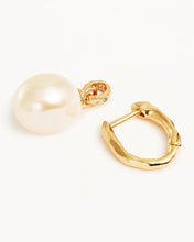 Load image into Gallery viewer, Embrace Stillness Pearl Drop | Gold
