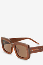 Load image into Gallery viewer, Vacation Sunglasses | Brown
