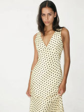 Load image into Gallery viewer, OWNLEY Tulip Midi Dress |Butterspot
