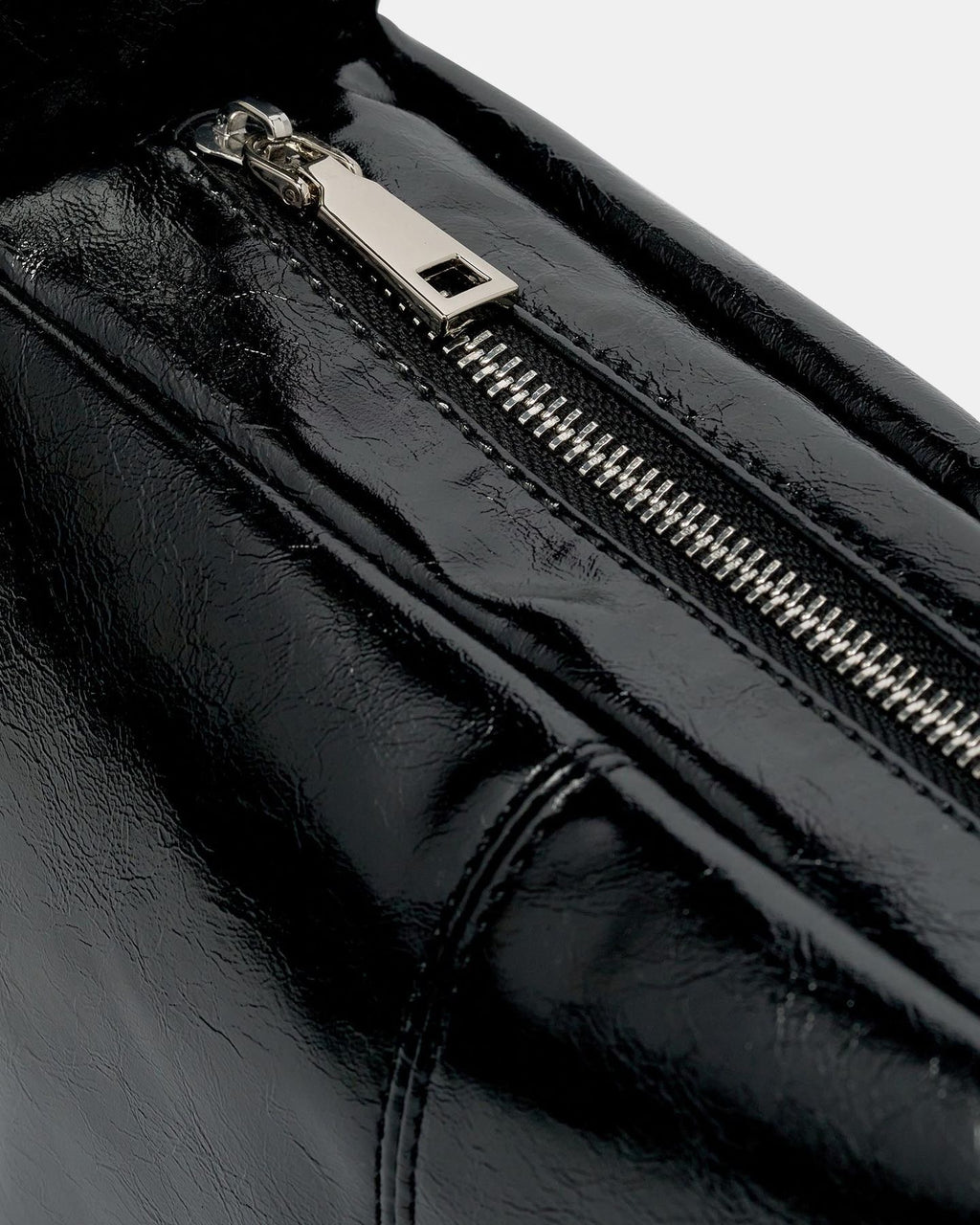 Luca Shoulder Bag | Black Glossy Crinkle