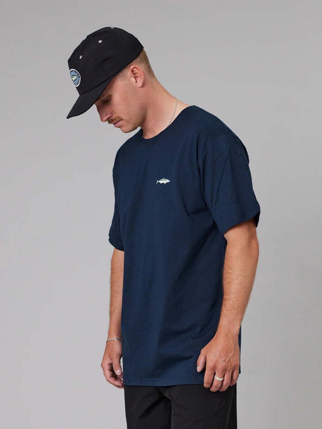 JUST ANOTHER FISHERMAN Kingi Sea Tee | Navy