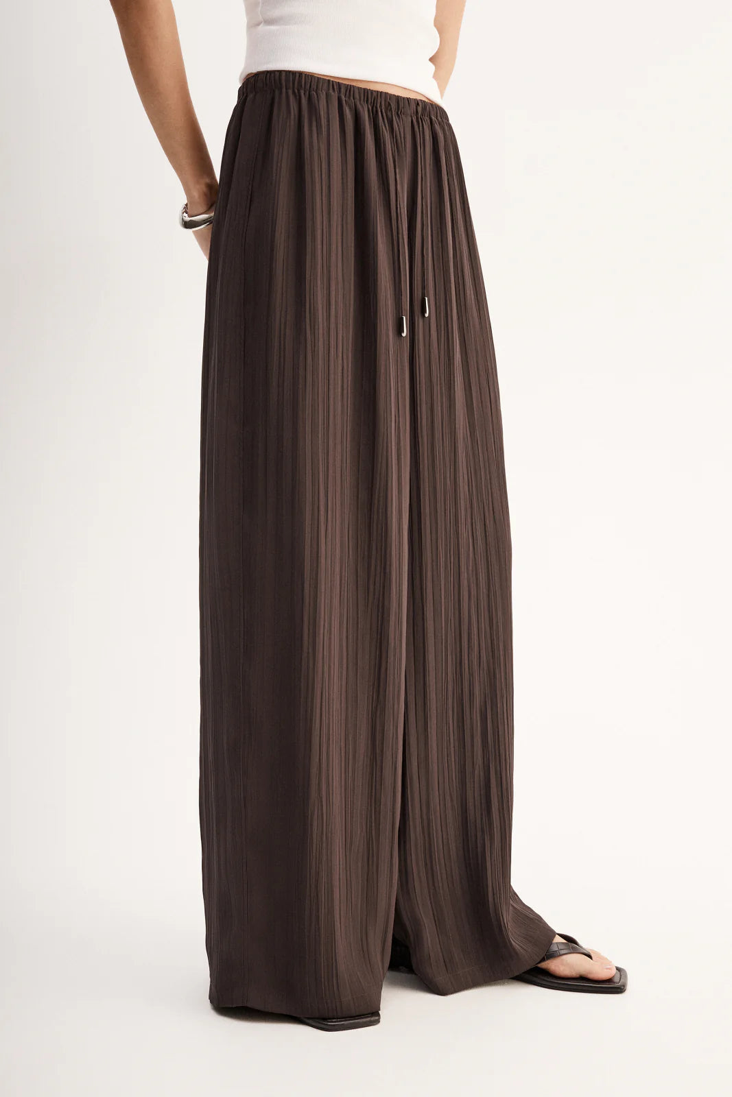 ELKA Beckett Plisse Pant | Chocolate