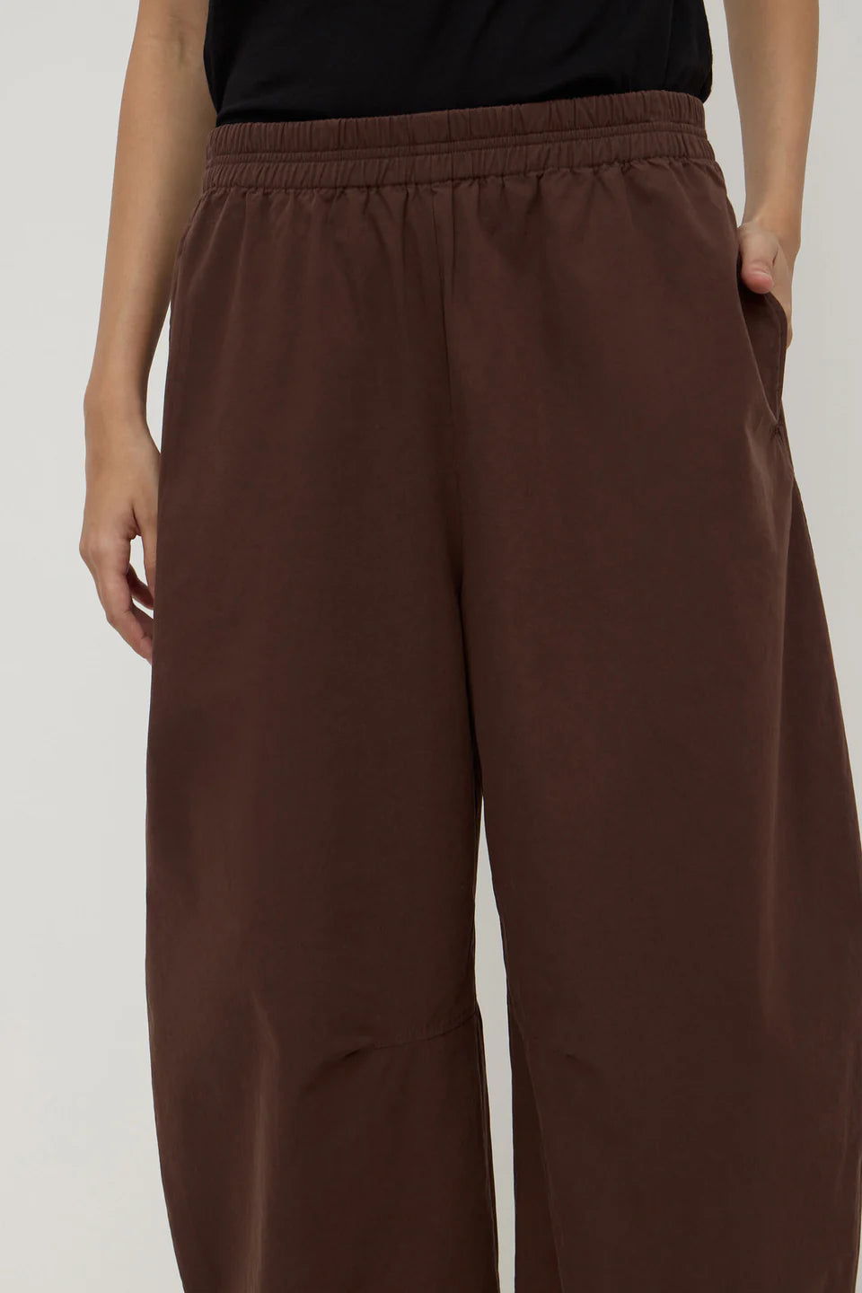 ASSEMBLY LABEL Lola Barrel Pant | Gnache