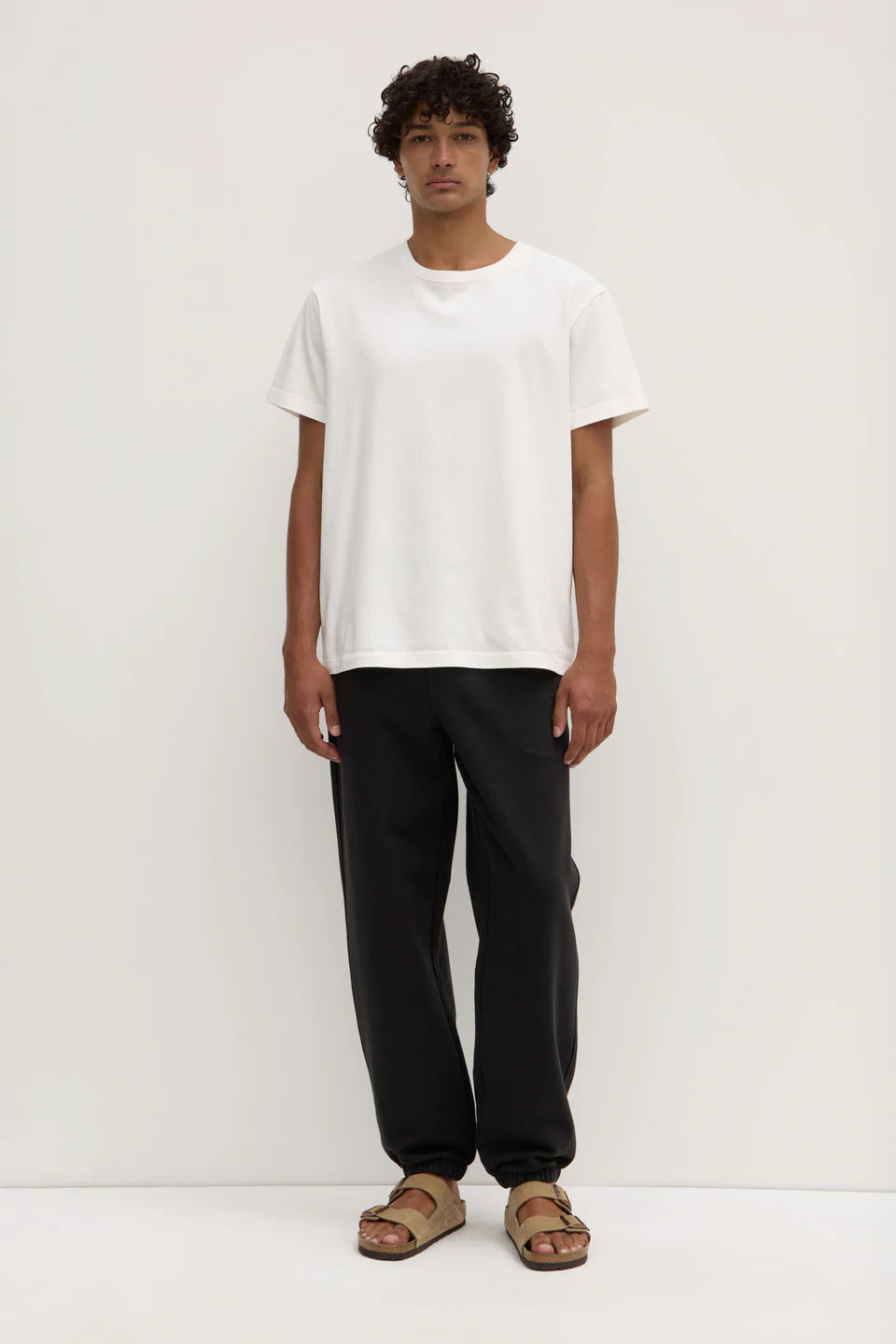 ASSEMBLY LABEL Mens Weekender Fleece Track Pant | Black