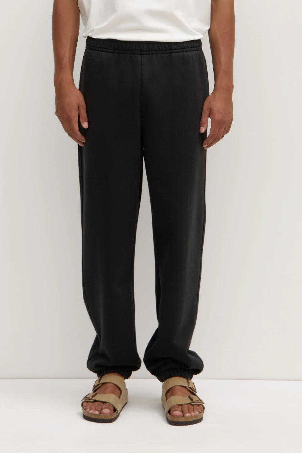 ASSEMBLY LABEL Mens Weekender Fleece Track Pant | Black