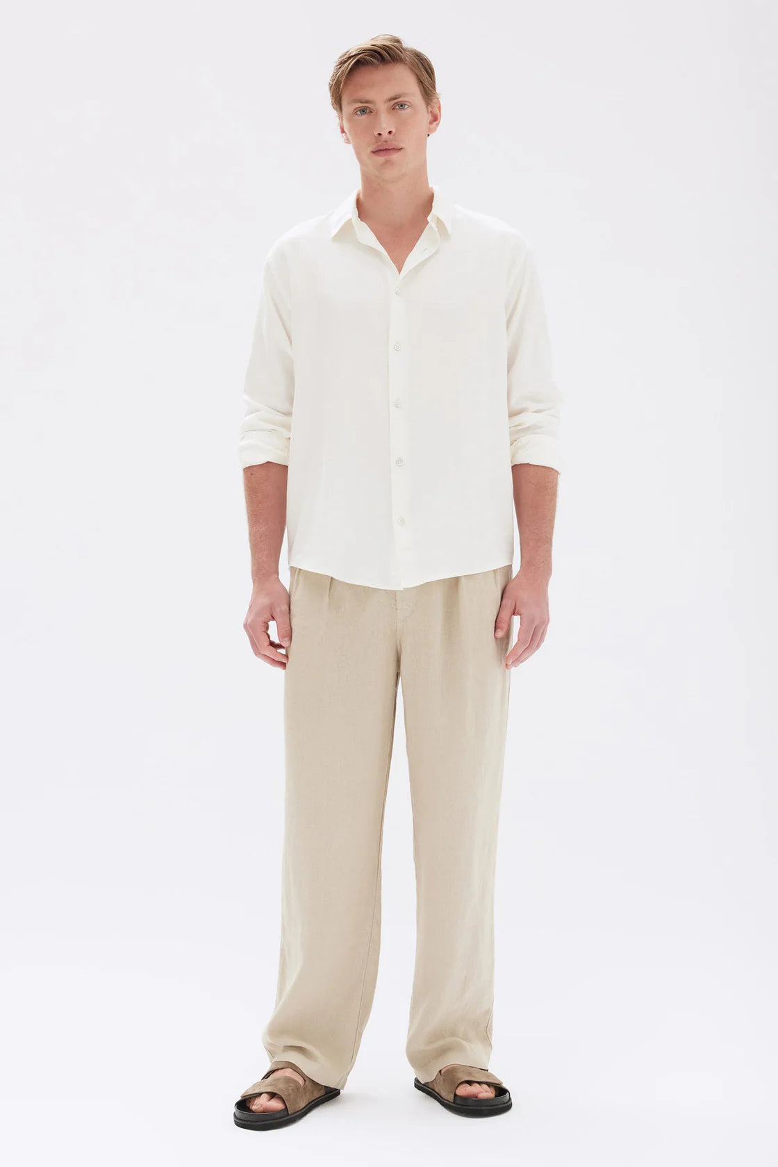 ASSEMBLY LABEL Miles Pleated Linen Chino | Clay