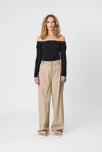 Load image into Gallery viewer, Evie Tailored Pant- Oat
