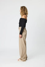 Load image into Gallery viewer, Evie Tailored Pant- Oat
