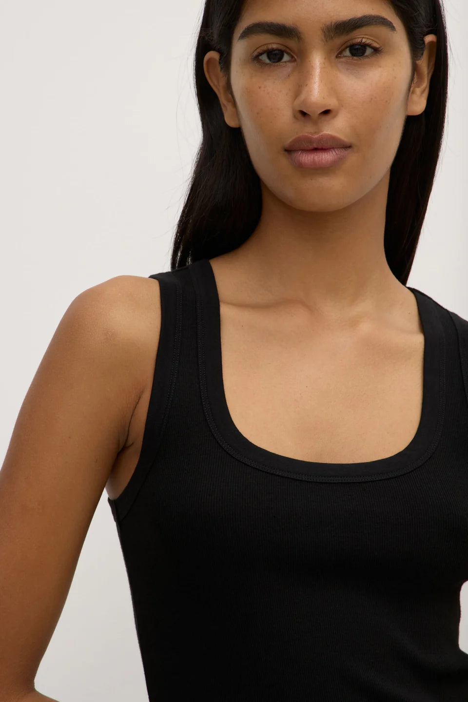 ASSEMBLY LABEL Robyn Scoop Neck Tank | Black