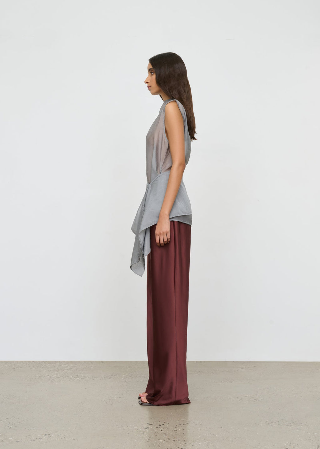 ONE OF OTHERS Hazel Top | Dove Grey