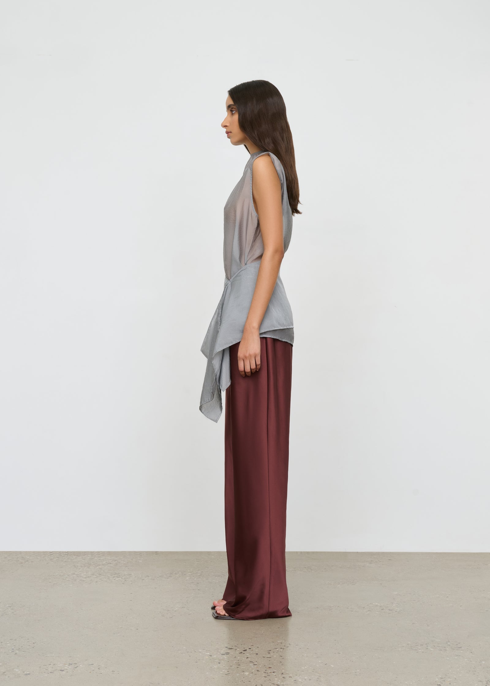 ONE OF OTHERS Hazel Top | Dove Grey