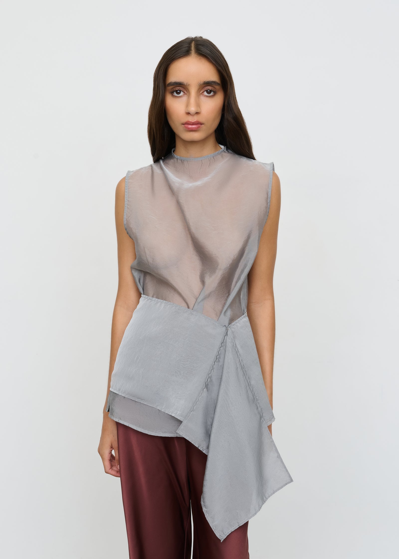 ONE OF OTHERS Hazel Top | Dove Grey