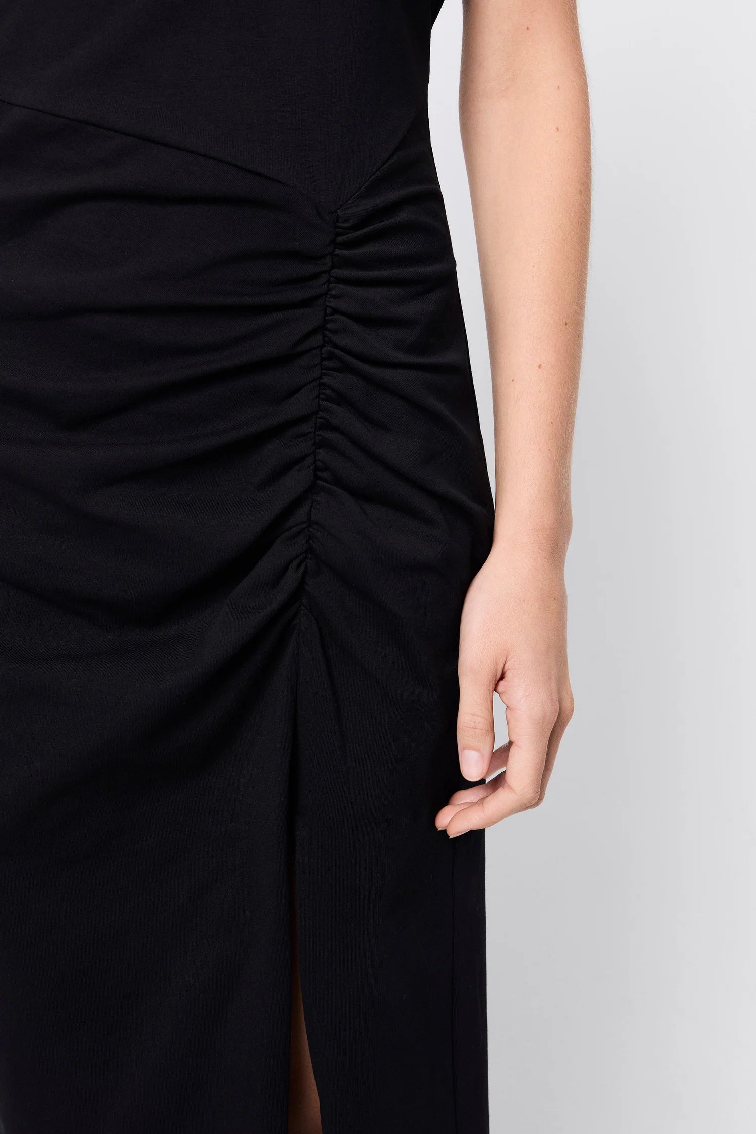 MOSSMAN Solide Midi Dress | Black