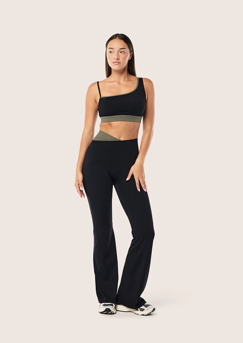 P.E NATION Wander Flare Legging | Black & Dusty Olive