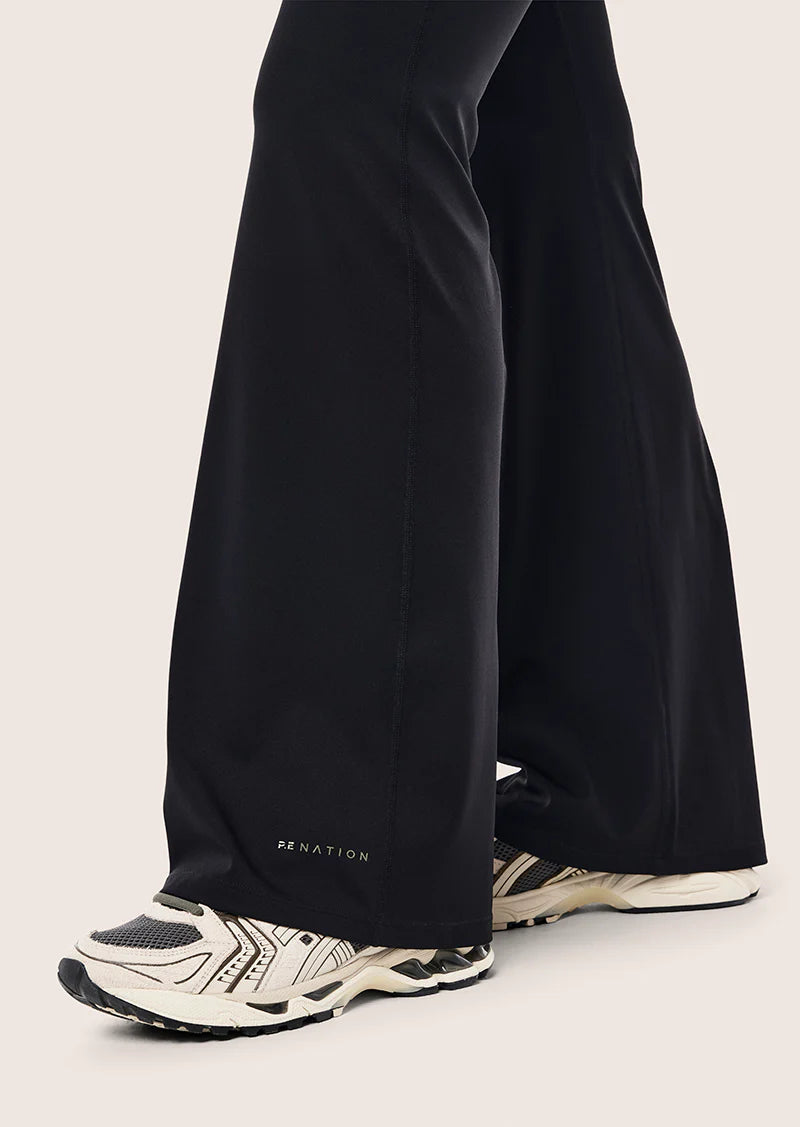 P.E NATION Wander Flare Legging | Black & Dusty Olive