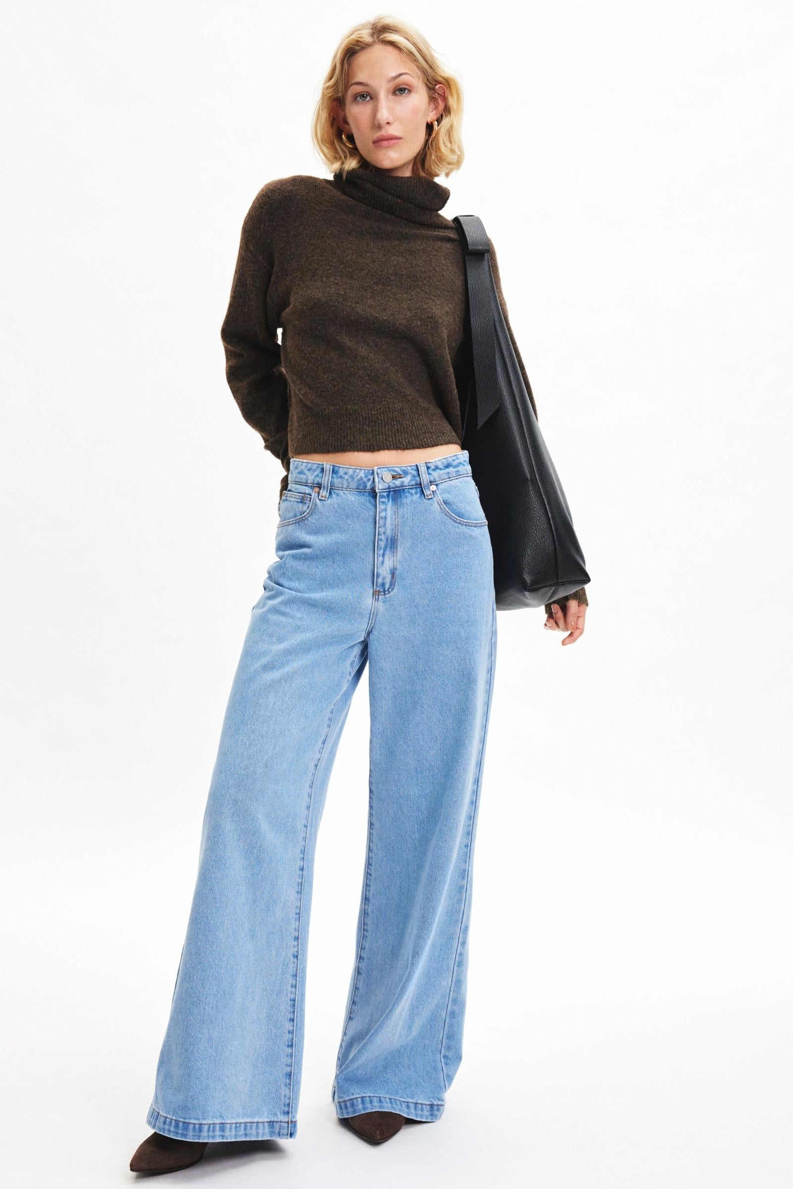 ABRAND Super Wide | Loretta Light Blue